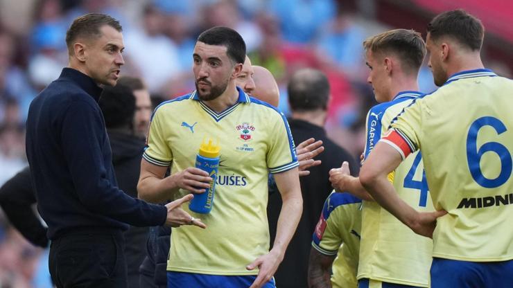 3 takımı daha gözetlemişler! İngiltere Championship'te Southampton davası sürüyor...