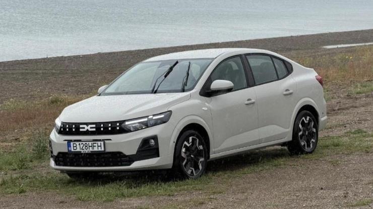 Logan Dacia ailesine geri döndü