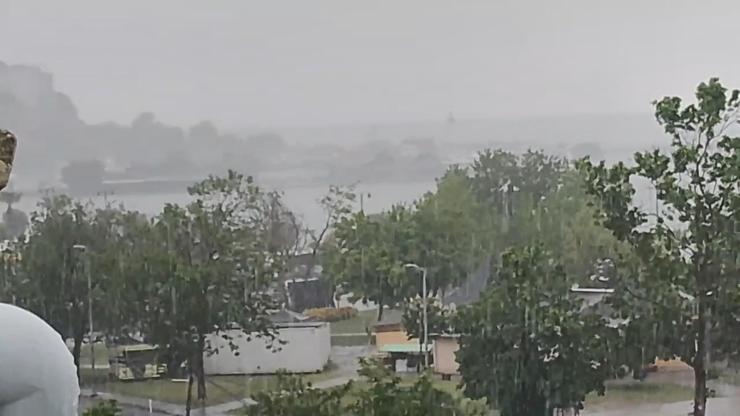 Silivri'de sağanak etkili oldu