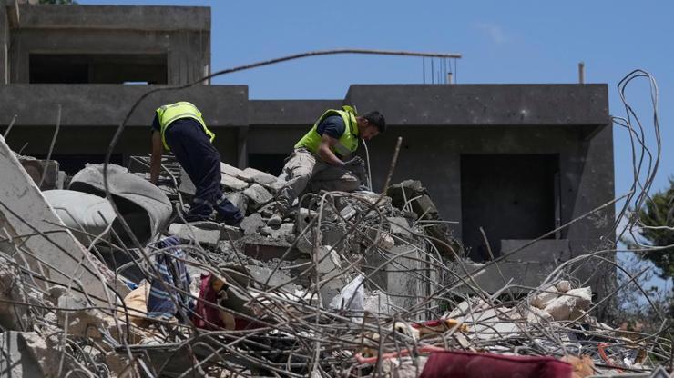 İsrail Lübnanda sağlık merkezini vurdu: 4 ölü