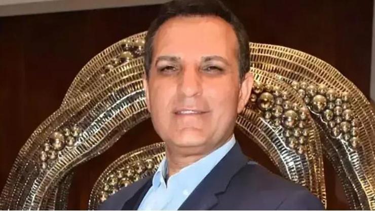 Rafet El Roman Dubai’de Sahneye Damga Vurdu: “Sahnede Durduramıyorum Kendimi”