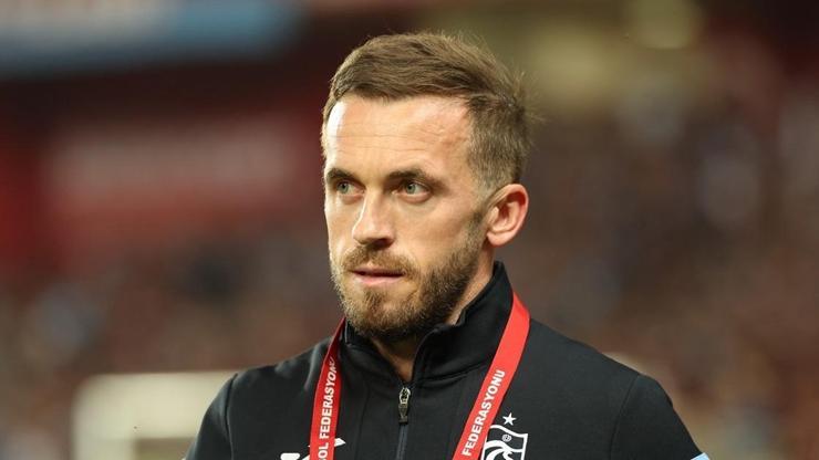 Edin Visca’dan Trabzonspor’a veda Edin Visca’dan Trabzonspor’a veda