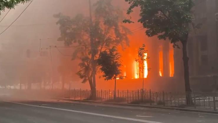 Rusya sabah kadar Ukraynayı bombaladı Kievde 1 ölü