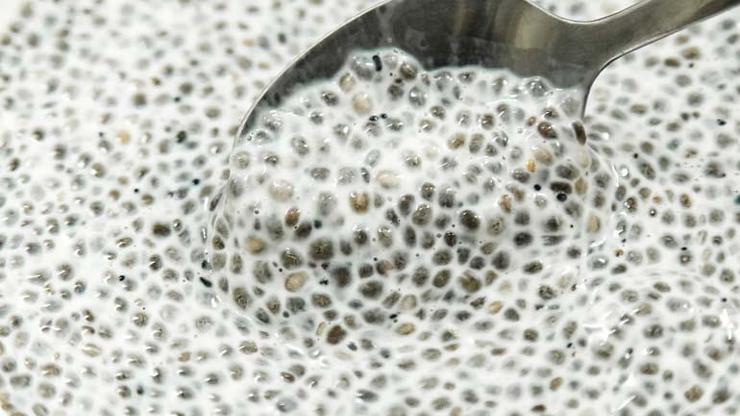 Suda Bekleyince Jel Oluyor, Faydası Katlanıyor Zayıflamak İsteyenlerin Radarında Lif, Protein ve Omega-3... Süper Tohum Chia’nın 5 Etkisi