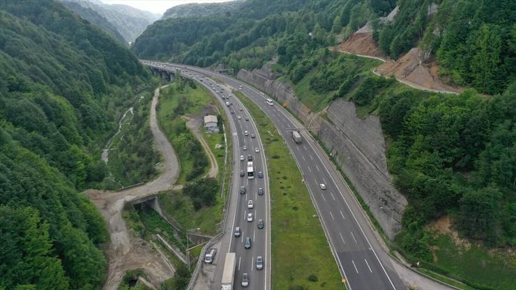 Arefe günü köprüler ve otoyollar ücretsiz mi 26 Mayıs arefe günü köprüler ve otoyollar bedava mı