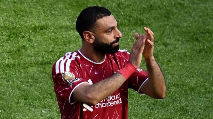 Mohamed Salah, gözyaşlarıyla Anfield'a veda etti