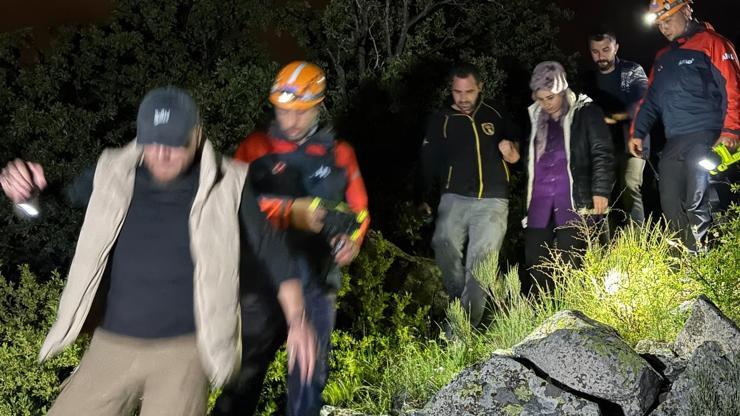Nevşehir’de kayalık arazide mahsur kalan kadın kurtarıldı Nevşehir’de kayalık arazide mahsur kalan kadın kurtarıldı