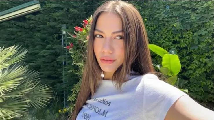 Eşref Rüya’nın Nisan’ı Demet Özdemir’den bayram pozu Sanal medya yıkıldı