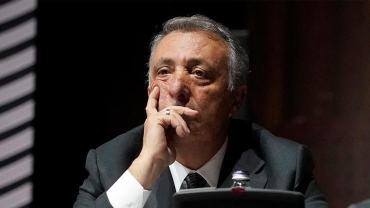 Beşiktaş'ın eski başkanı Ahmet Nur Çebi, Altay'la yeniden temas kurdu Beşiktaş'ın eski başkanı Ahmet Nur Çebi, Altay'la yeniden temas kurdu