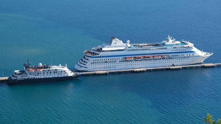 Kruvaziyerle nisanda gelen turist, 3 aylık yolcu sayısından fazla Kruvaziyerle nisanda gelen turist, 3 aylık yolcu sayısından fazla