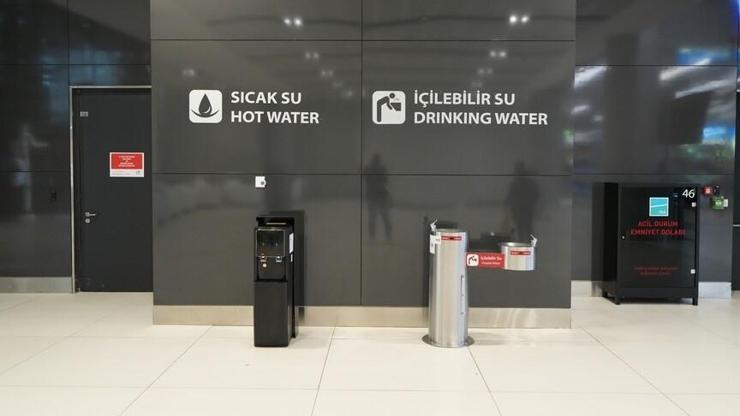 Havalimanlarında ücretsiz içme suyu dönemi yaygınlaşıyor Havalimanlarında ücretsiz içme suyu dönemi yaygınlaşıyor
