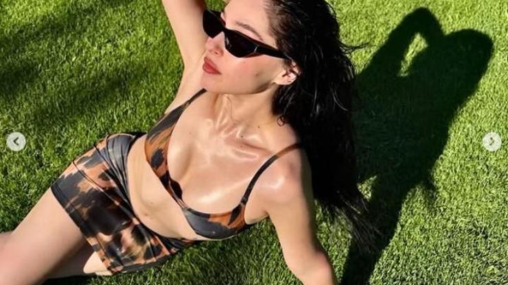 Cunda’ya Cemre düştü Cemre Baysel’in tatil pozları sanal medyayı salladı