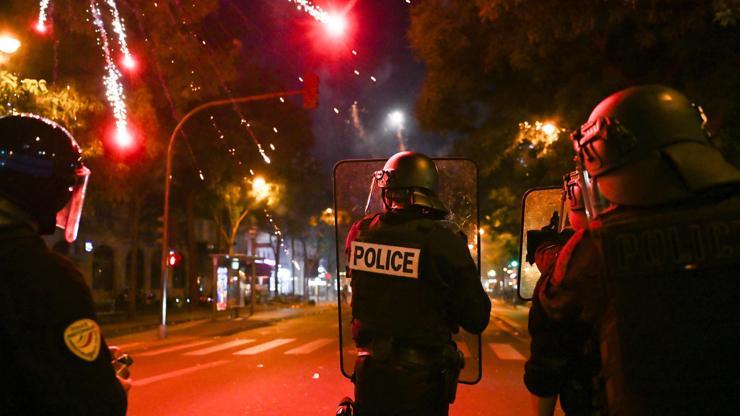 PSGnin şampiyonluk kutlamalarında olaylar çıktı: 457 gözaltı, yüzlerce yaralı