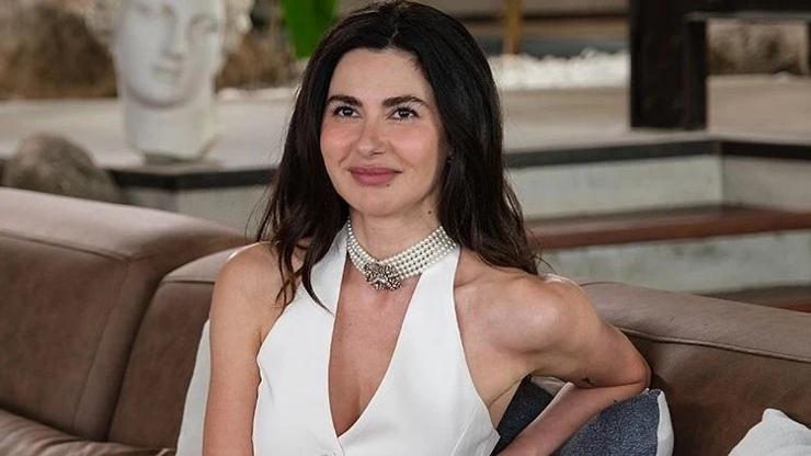 Daha 17'nin Şebnem'i Nesrin Cavadzade kimdir, nereli ve kaç yaşında? Daha 17'nin yıldızı Nesrin Cavadzade evli mi, eşi kim? Rol aldığı diziler! Daha 17'nin Şebnem'i Nesrin Cavadzade kimdir, nereli ve kaç yaşında? Daha 17'nin yıldızı Nesrin Cavadzade evli mi, eşi kim? Rol aldığı diziler!