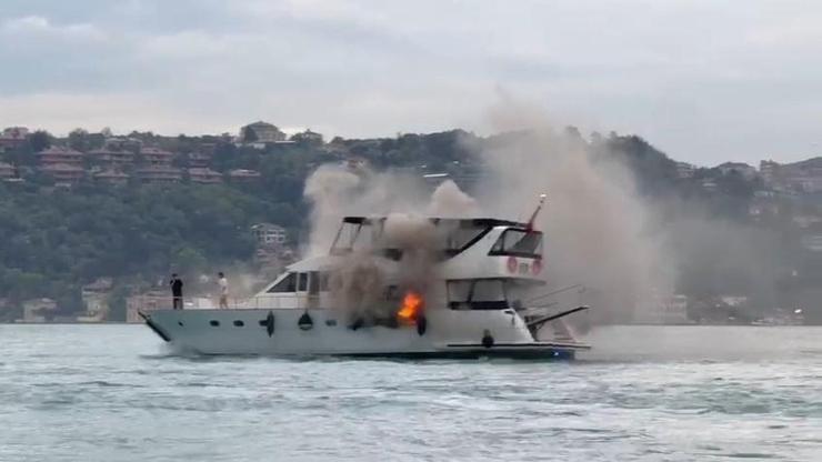 Bebek sahili açıklarında teknede korkutan yangın