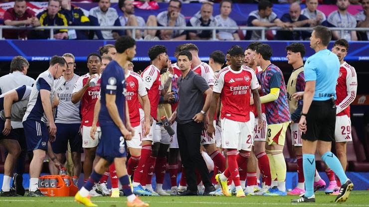 Arsenal, UEFA finallerinde 6'da 0 çekti