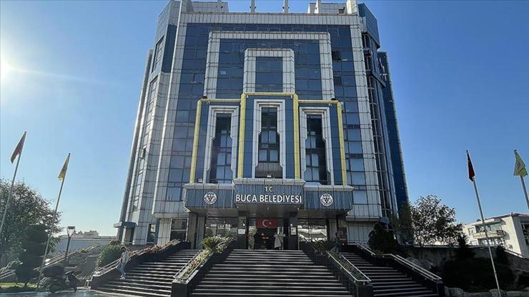 Buca Belediyesi'ne yolsuzluk operasyonunda gözaltı sayısı 54 oldu Buca Belediyesi'ne yolsuzluk operasyonunda gözaltı sayısı 54 oldu