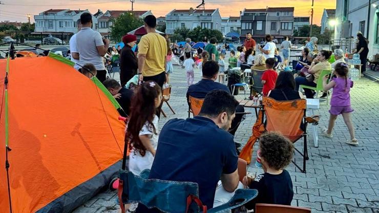 Gelibolu'da anaokulu öğrencilerinin çadır kampı etkinliği