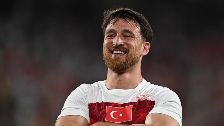 Borussia Dortmunddan ayrılan Salih Özcanın menajeriyle görüşüldü