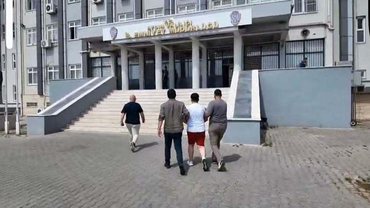 Aydın'da 131 yıl hapis cezasıyla aranan suça sürüklenen çocuk yakalandı