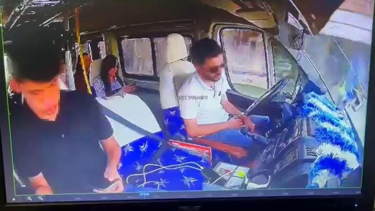 Minibüste panik: şoför uyuyakaldı