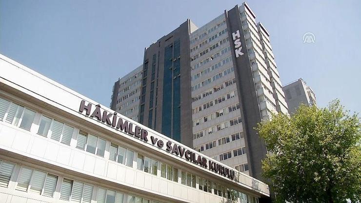  33 ilin başsavcısı değişti