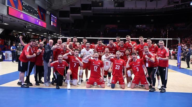 A Milli Erkek Voleybol Takımı, Fransa'ya set vermedi A Milli Erkek Voleybol Takımı, Fransa'ya set vermedi