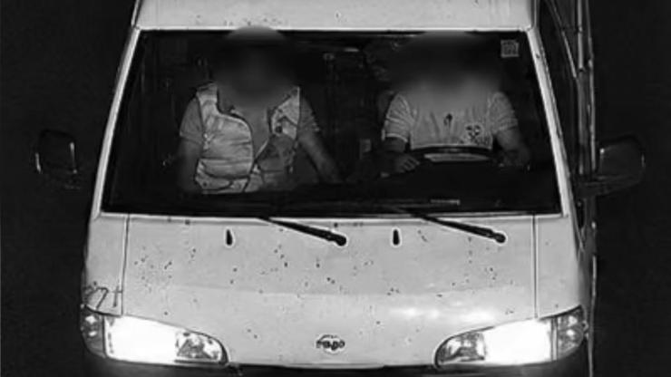 Çaldıkları minibüsle şehir turu yaptılar: İki çocuğa havadan takipli operasyon