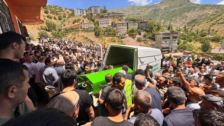 Silahla kayınpederinin evini bastı: 4 ölü