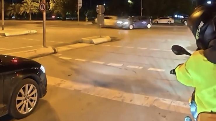 Maltepe'de çarpışma sonrası otomobil alev aldı; 3 kişinin yaralandığı kaza kamerada