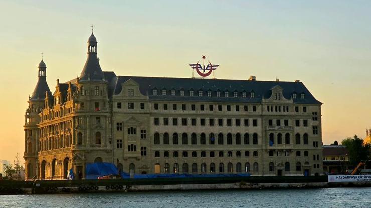 130 yıldır ilk kez kapsamlı restorasyon gören Haydarpaşa eski ihtişamına adım adım kavuşuyor 130 yıldır ilk kez kapsamlı restorasyon gören Haydarpaşa eski ihtişamına adım adım kavuşuyor