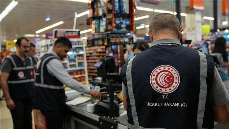 Beyaz ette fahiş fiyata ağır ceza! İstanbul'daki marketlere 10 milyon TL'yi aşan yaptırım Beyaz ette fahiş fiyata ağır ceza! İstanbul'daki marketlere 10 milyon TL'yi aşan yaptırım