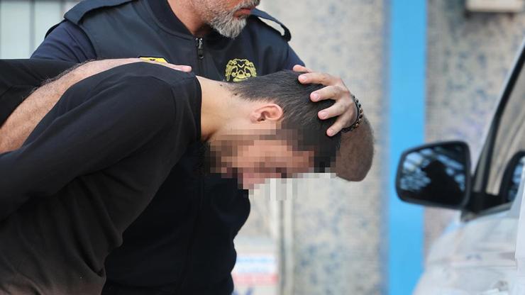 MİT'ten sınırda operasyon! DEAŞ'ın sözde sorumlusu Konya’ya getirildi MİT'ten sınırda operasyon! DEAŞ'ın sözde sorumlusu Konya’ya getirildi