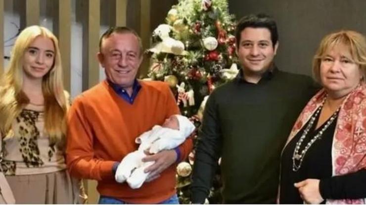 Ali Ağaoğlu yeniden baba oluyor 72 yaşındaki iş insanı, 36 yaş küçük sevgilisi Bige Yıldırımer’le evlendi
