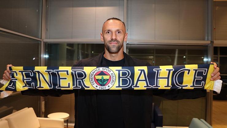 Fenerbahçe, Vedat Muriqi’e kavuştu Fenerbahçe, Vedat Muriqi’e kavuştu