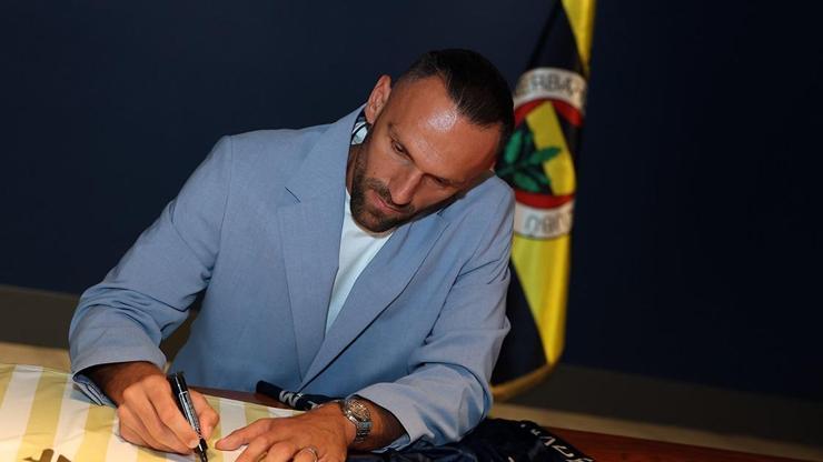 SON DAKİKA | Vedat Muriqi, resmen Fenerbahçe’de SON DAKİKA | Vedat Muriqi, resmen Fenerbahçe’de