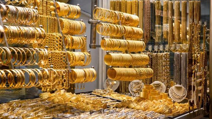 altin-ve-petrole-diplomasi-ayari-geldi-uzman-isimden-yatirimcisina-‘sabir-tavsiyesi