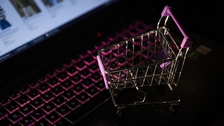 AB'den düşük değerli e-ticaret ürünlerine yeni vergi! 3 avroluk uygulama başlıyor