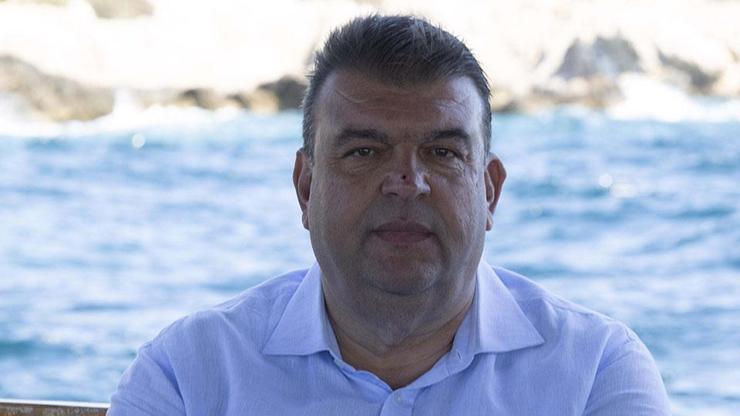 Seferihisar Belediye Başkanı İsmail Yetişkin görevden uzaklaştırıldı Seferihisar Belediye Başkanı İsmail Yetişkin görevden uzaklaştırıldı