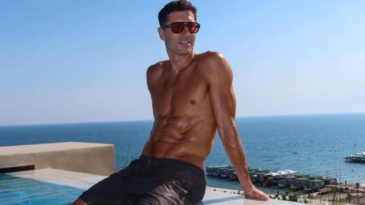 Robert Lewandowski Ailesiyle Antalya’da Tatilin Tadını Çıkardı