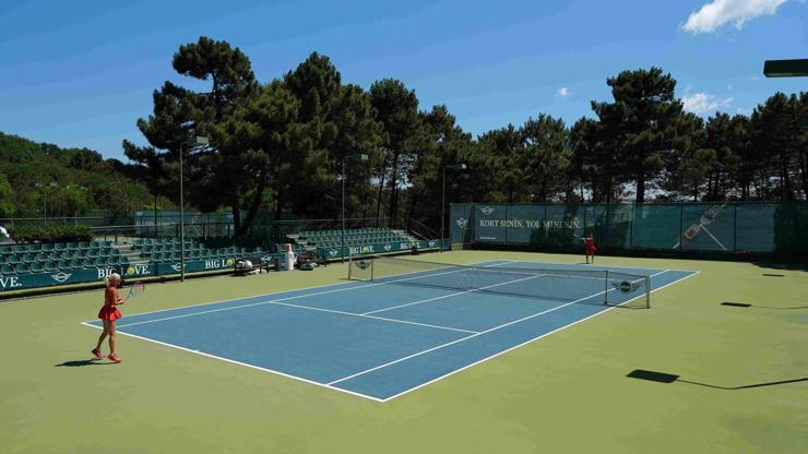MINI, T300 Masters Tenis Turnuvası’nda spor ve sürüş keyfini bir araya getirdi MINI, T300 Masters Tenis Turnuvası’nda spor ve sürüş keyfini bir araya getirdi