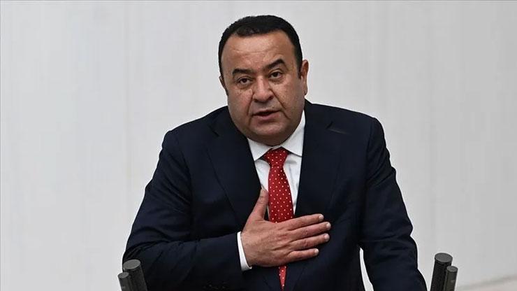 SON DAKİKA... Adnan Beker CHP'den istifa etti SON DAKİKA... Adnan Beker CHP'den istifa etti
