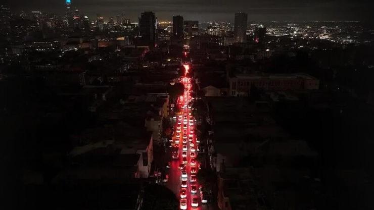 ABD'de 4 Temmuz kutlamalarına sıcak darbesi! Elektrikler kesildi, törenler iptal edildi