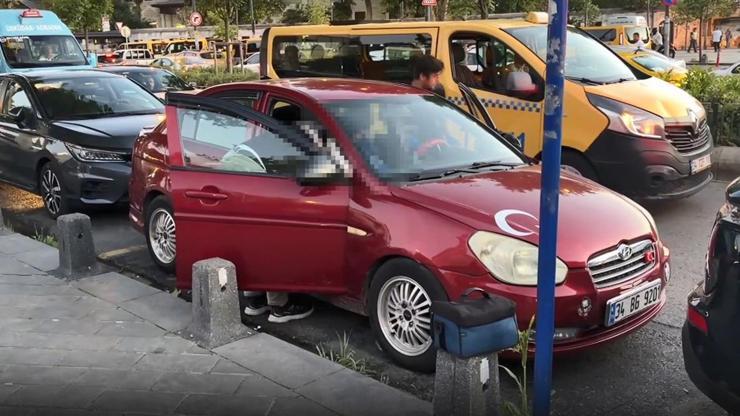 Üsküdar'da gizemli ölüm! Park halindeki otomobilde cansız bedeni bulundu Üsküdar'da gizemli ölüm! Park halindeki otomobilde cansız bedeni bulundu