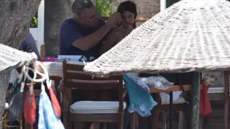 Ersun Yanal ailesiyle Bodrum keyfinde