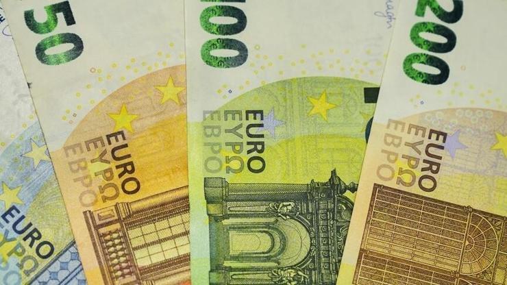 Avrupa'da doğal gaz fiyatları yüzde 5 yükseldi! Sıcak hava ve arz endişesi etkili oldu Avrupa'da doğal gaz fiyatları yüzde 5 yükseldi! Sıcak hava ve arz endişesi etkili oldu