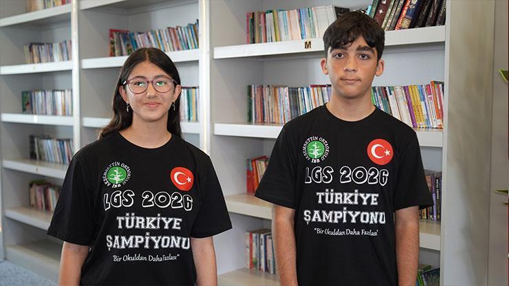 LGS'de 500 tam puan alan 3 öğrenci aynı okuldan çıktı LGS'de 500 tam puan alan 3 öğrenci aynı okuldan çıktı