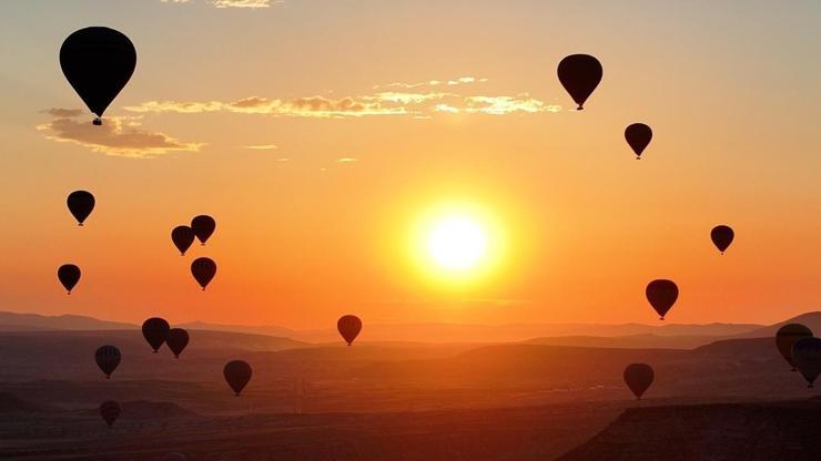 Kapadokya, eşsiz gün batımı manzarasıyla dünyada ilk sırada Kapadokya, eşsiz gün batımı manzarasıyla dünyada ilk sırada