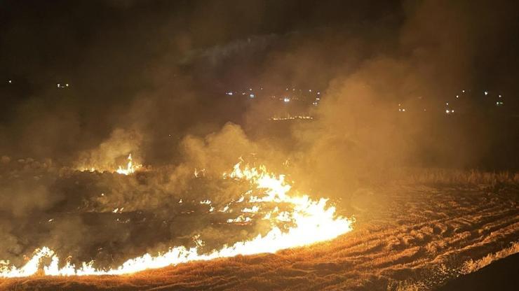 Şanlıurfa'da anız yakan 303 kişiye 21,2 milyon liralık ceza Şanlıurfa'da anız yakan 303 kişiye 21,2 milyon liralık ceza
