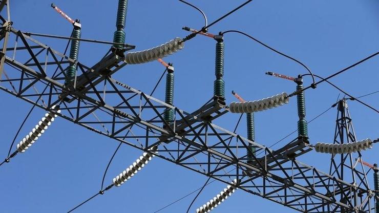 Cezayir'de sıcak hava elektrik tüketiminde rekor getirdi! Talep 21 bin 870 megavata ulaştı Cezayir'de sıcak hava elektrik tüketiminde rekor getirdi! Talep 21 bin 870 megavata ulaştı